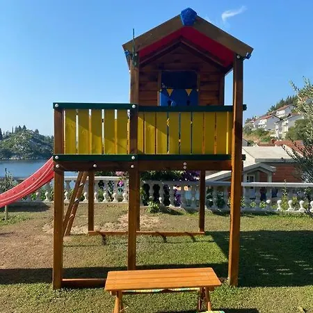 Lacus - With A View Appartement