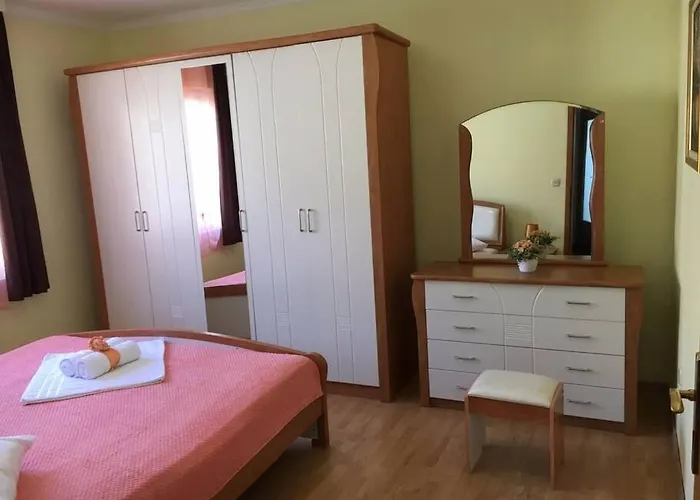 Lacus - With A View *