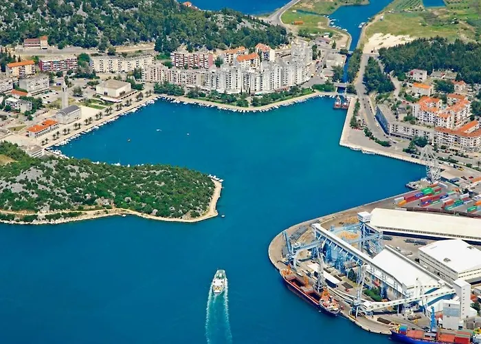 Διαμέρισμα Lacus - With A View *